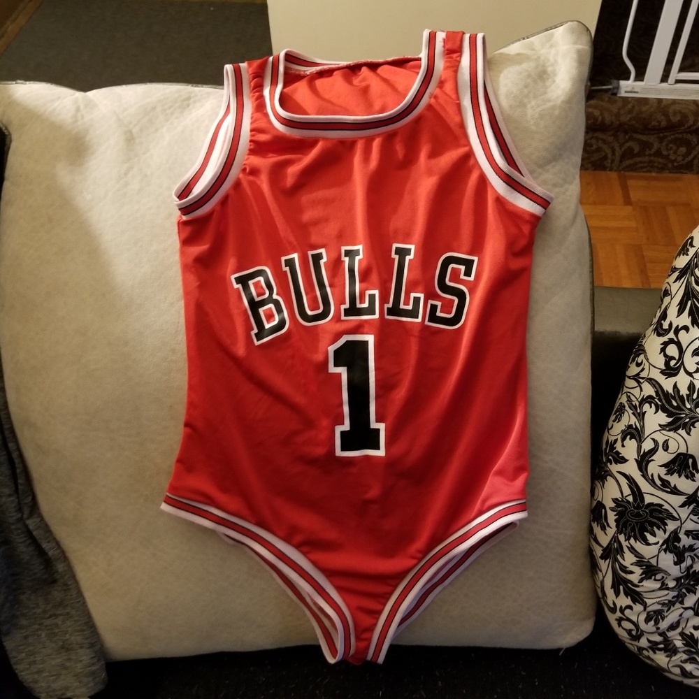Rue21 Bullls body suit